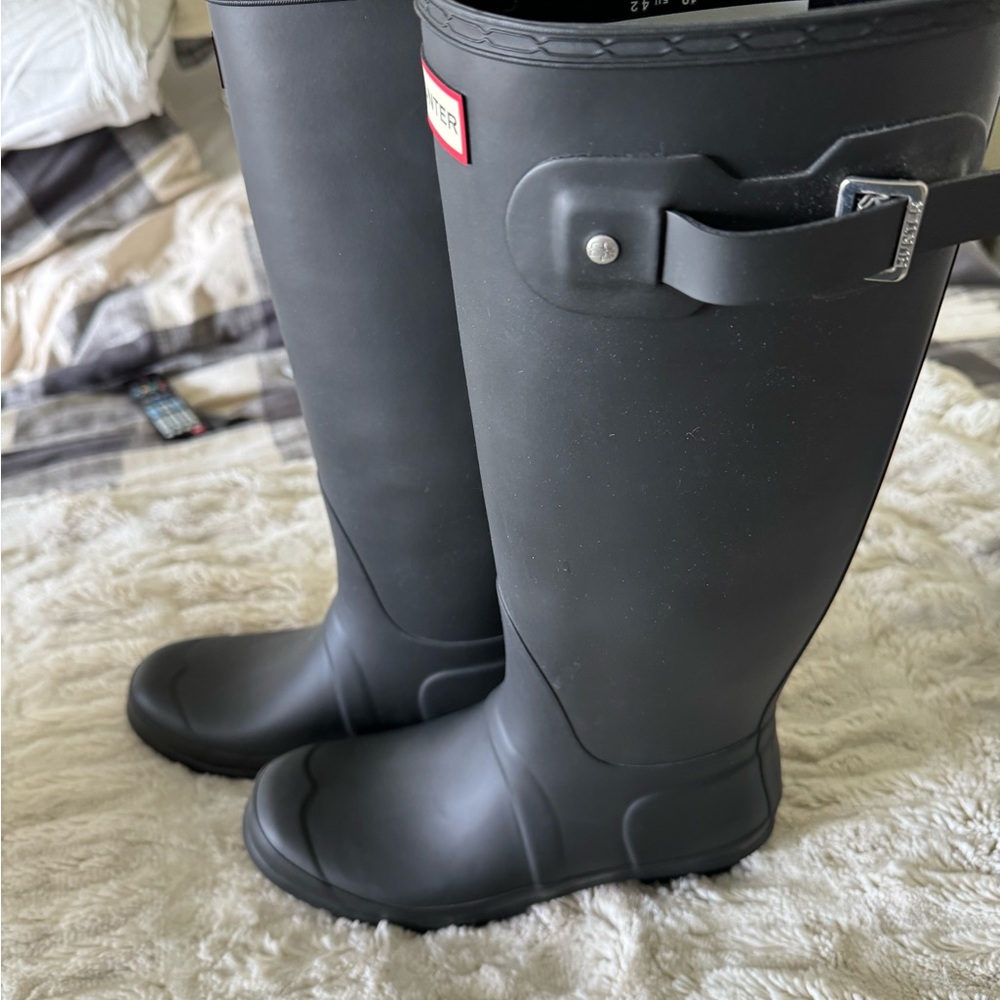 Hunter Rain Boots - Picture 2 of 5